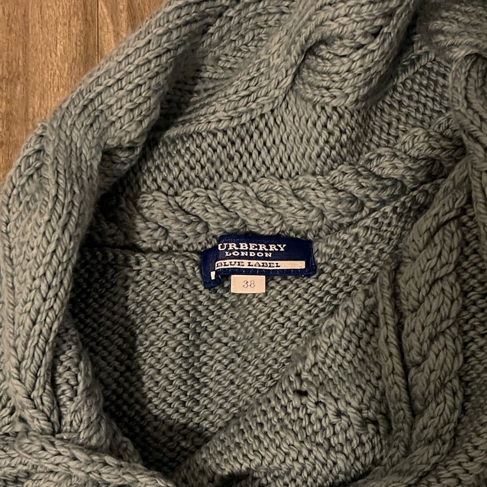 VINTAGE BURBERRY BLUE KNIT SWEATER - Picture 2 of 2